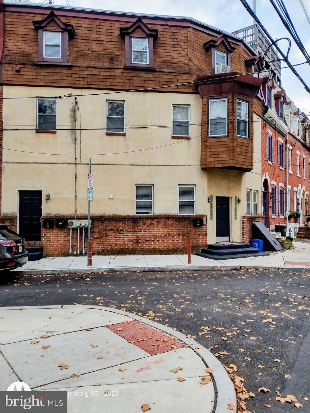 2437 Grays Ferry Ave unit 3, Philadelphia, PA 19146 - photo 1