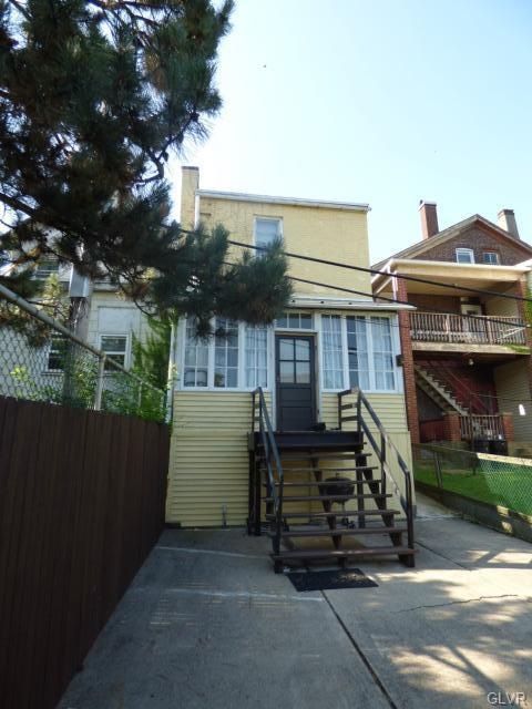 409 E 4th St unit 2, Bethlehem, PA 18015 - photo 1