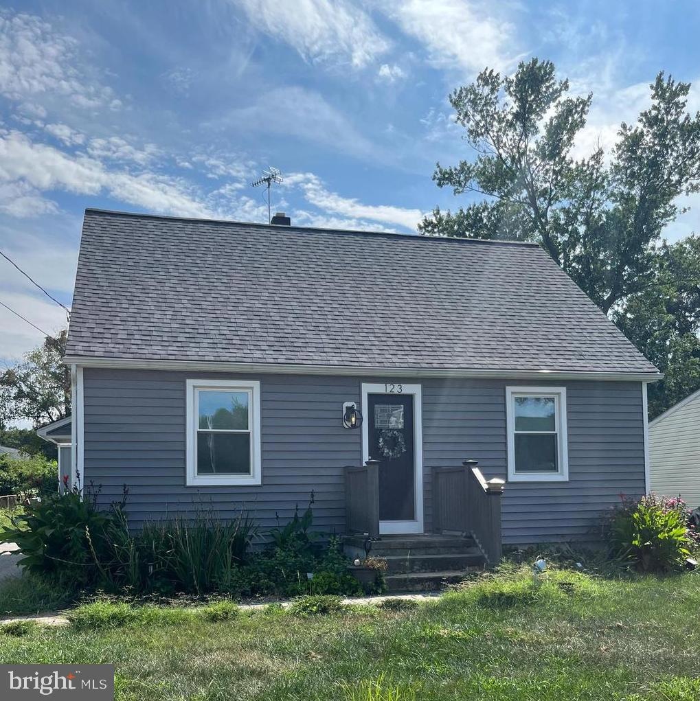 123 Sycamore Rd, Curtis Bay, MD 21226 - photo 1