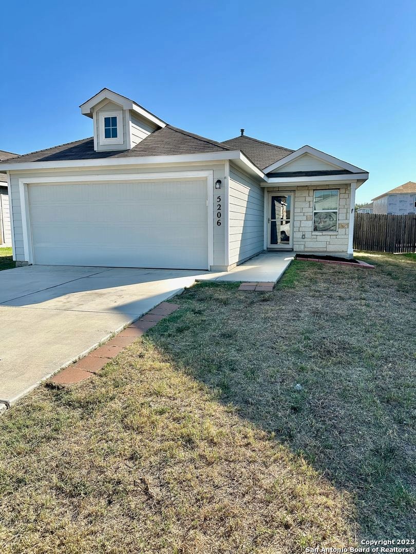 For Rent $1,425/month