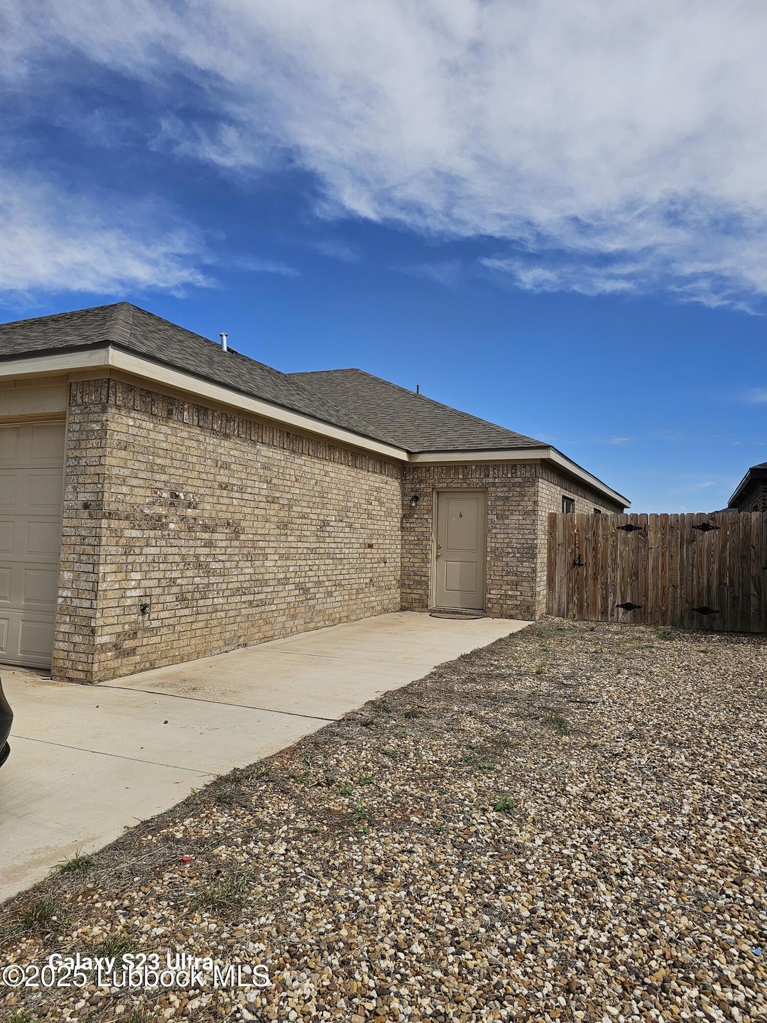 5524 Itasca Unit A front
