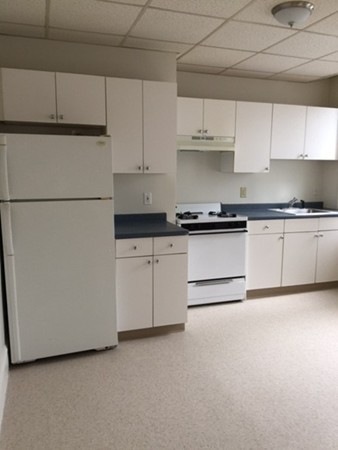 466 Broadway unit 10, Chelsea, MA 02150 - photo 1