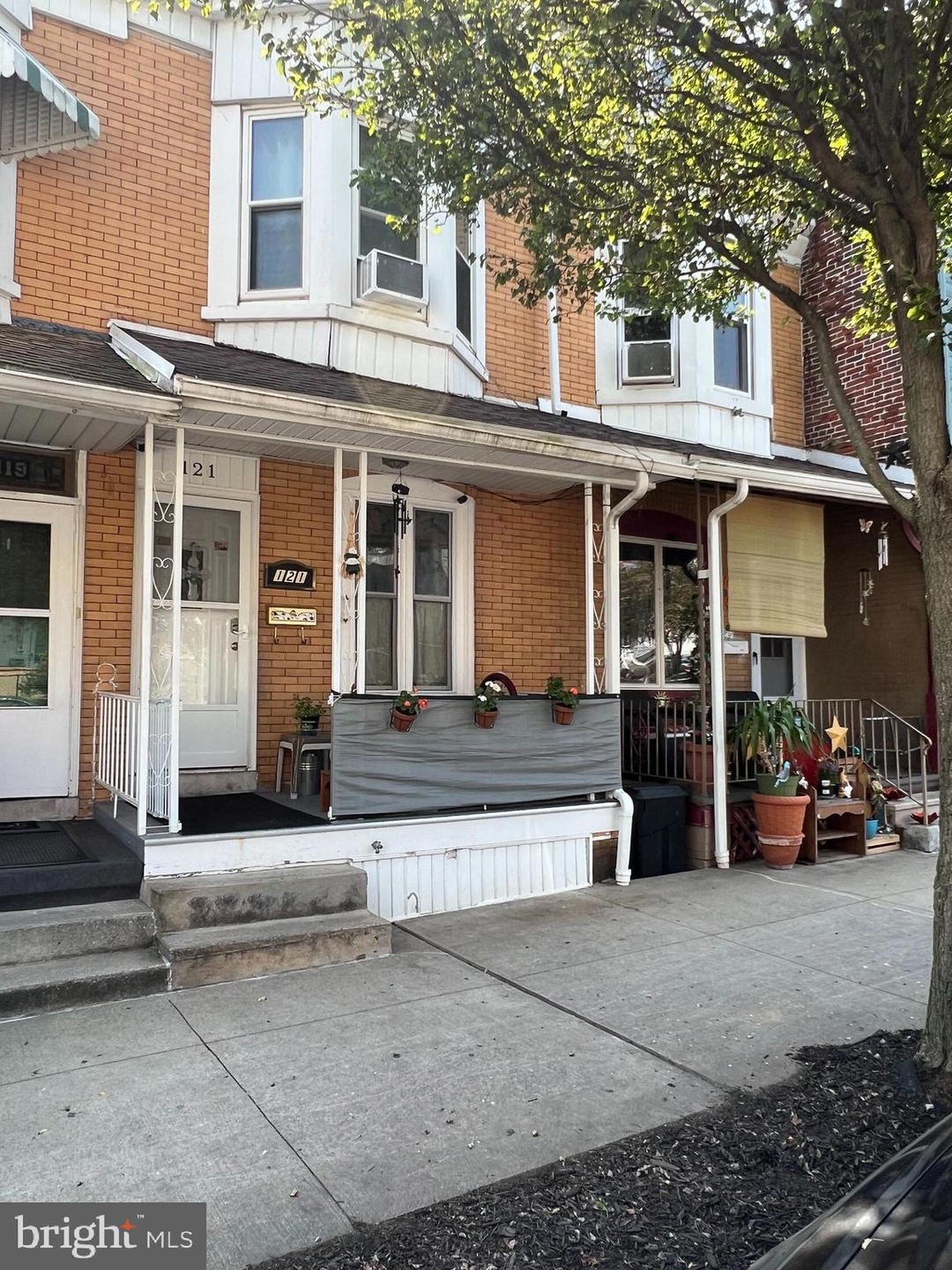 121 S 2nd Ave, Reading, PA 19611 - photo 1