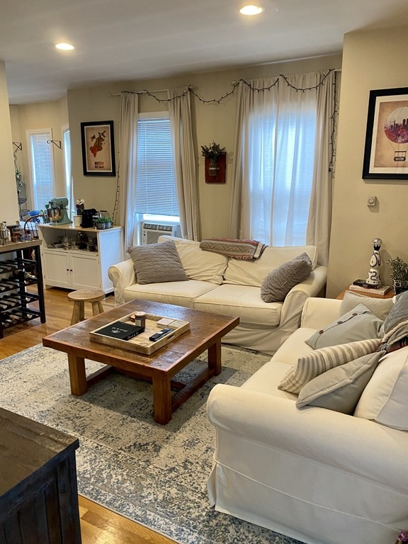 187 L St unit 3, Boston, MA 02127 - photo 1