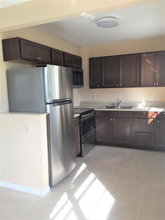 24 Norwich A, West Palm Beach, FL 33417 - photo 1