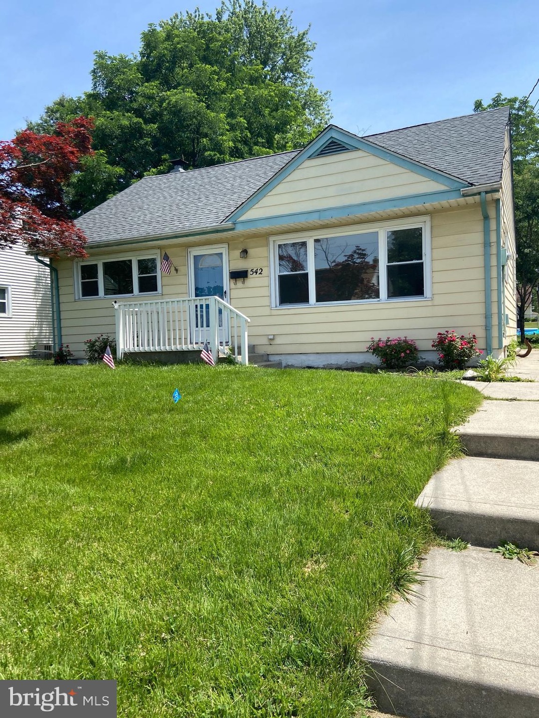 542 Griscom Dr, Woodbury, NJ 08096 - photo 1