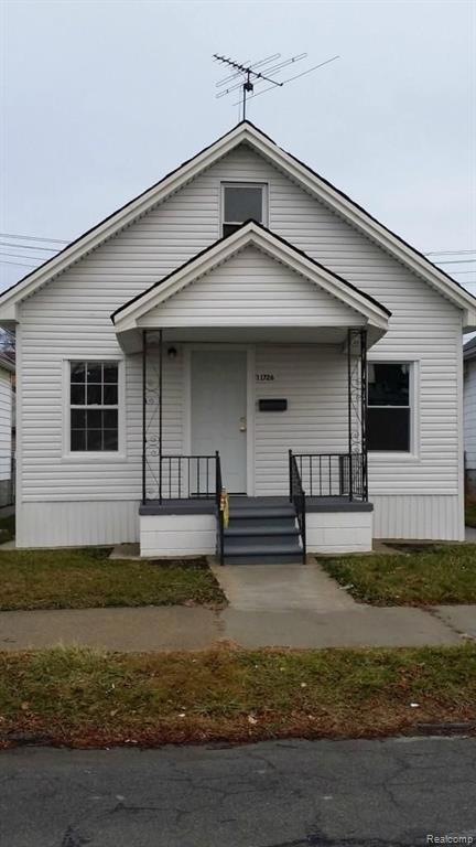 11726 Mitchell St, HamtraMcK, MI 48212 - photo 1