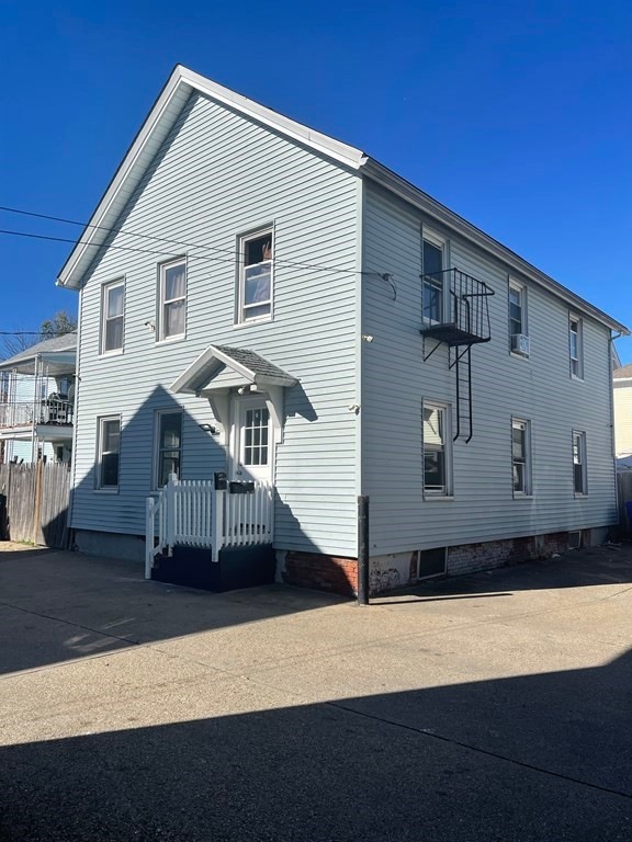 157 Harrison St unit 1, Pawtucket, RI 02860 - photo 1