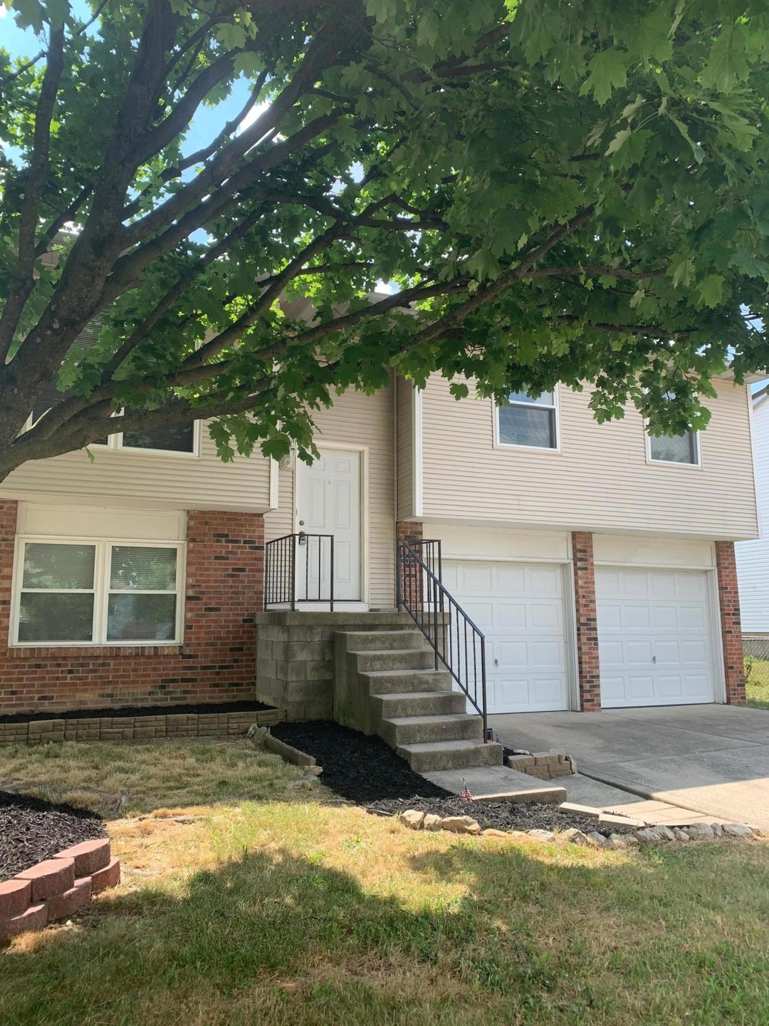 4080 Plateau St, Columbus, OH 43207 - photo 1