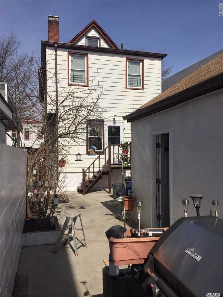 11210 95th Ave, South Richmond Hill, NY 11419 - photo 1