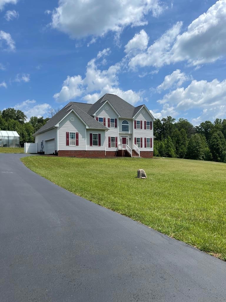 201 Tree Ct, Danville, VA 24541 - photo 1