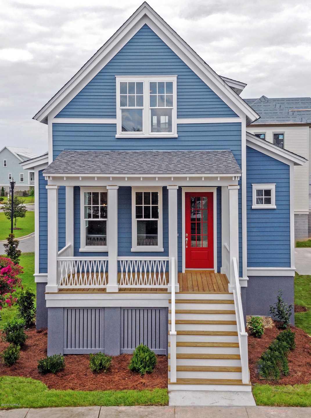 202 S Academy St