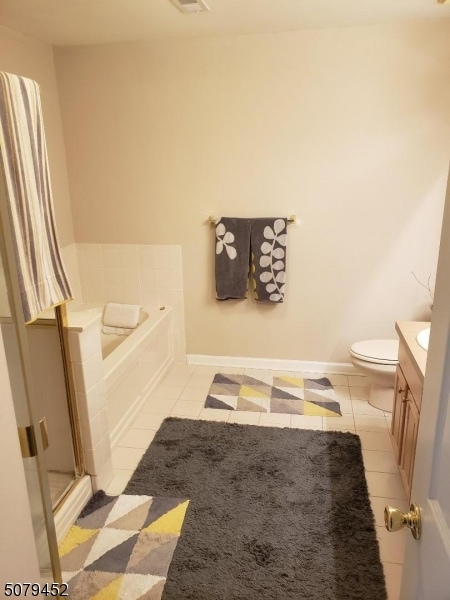 4 Spruce Hills Ct unit B1, Hamburg, NJ 07419 - photo 1