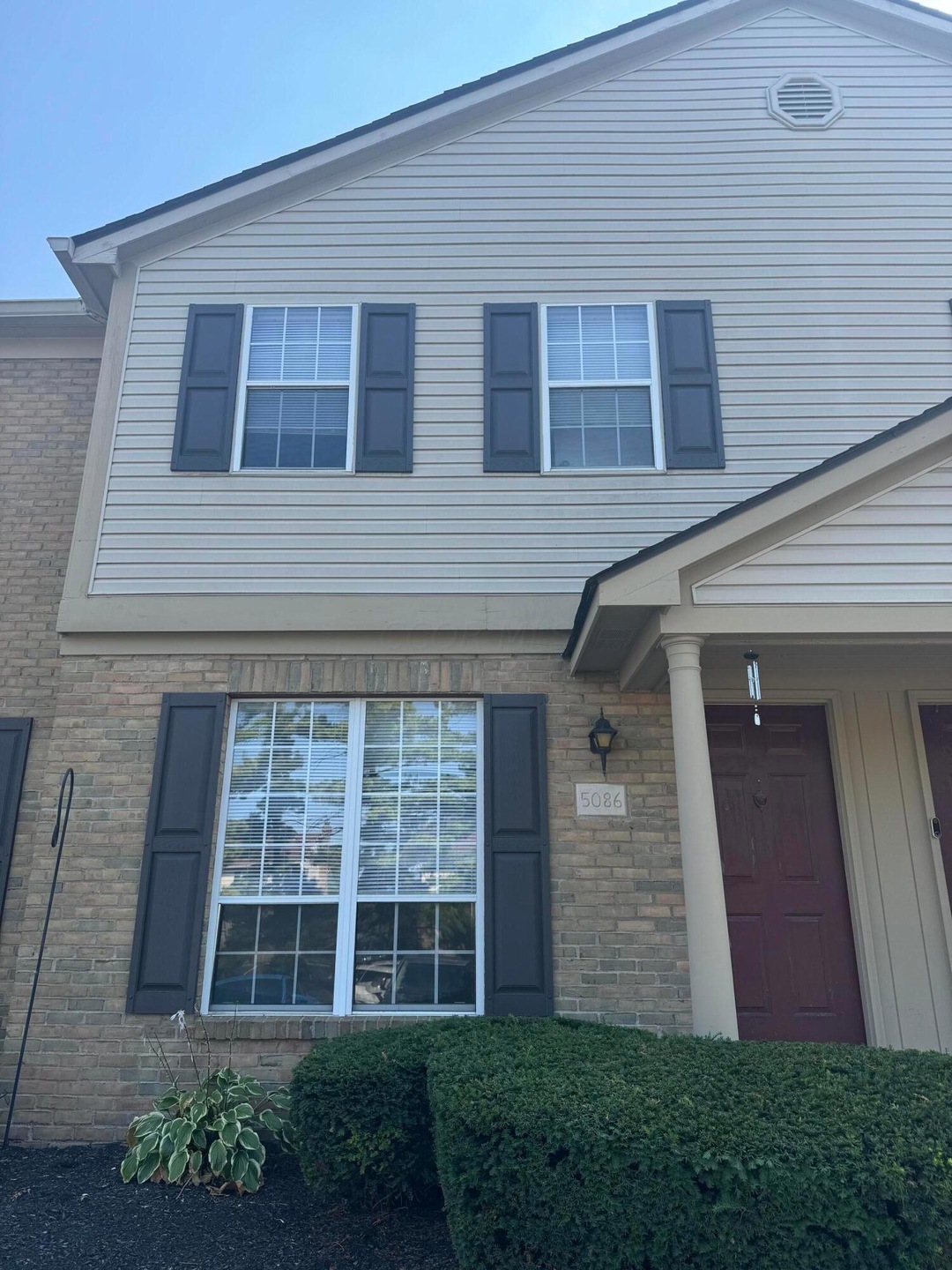 5086 Dalmeny Ct, Columbus, OH 43220 - photo 1