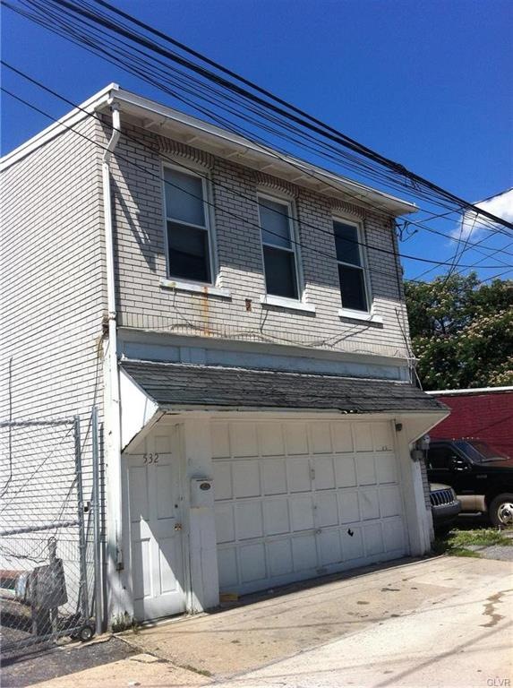 532 N Hazel St, Allentown, PA 18102 - photo 1