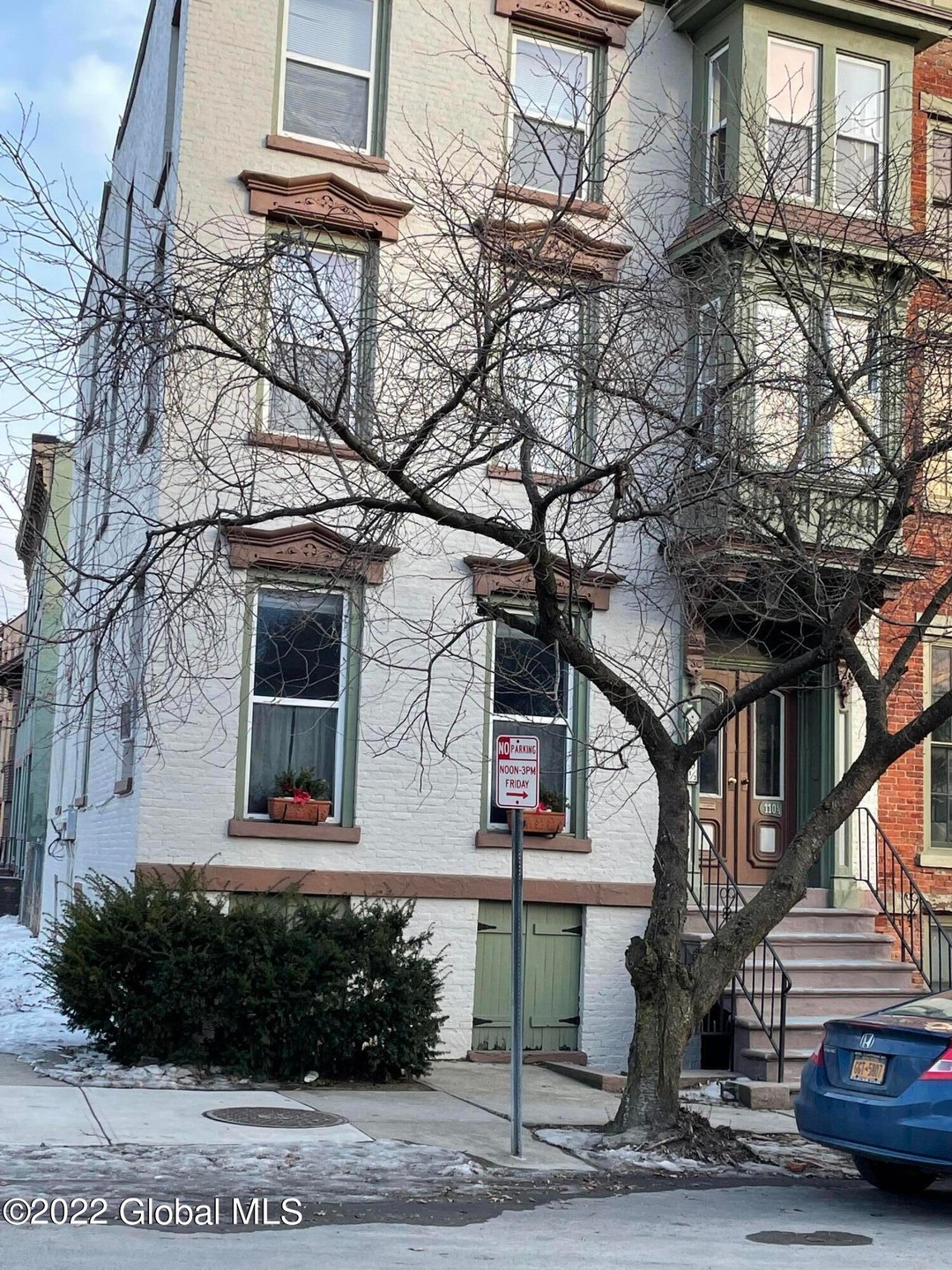 110 First Street photo