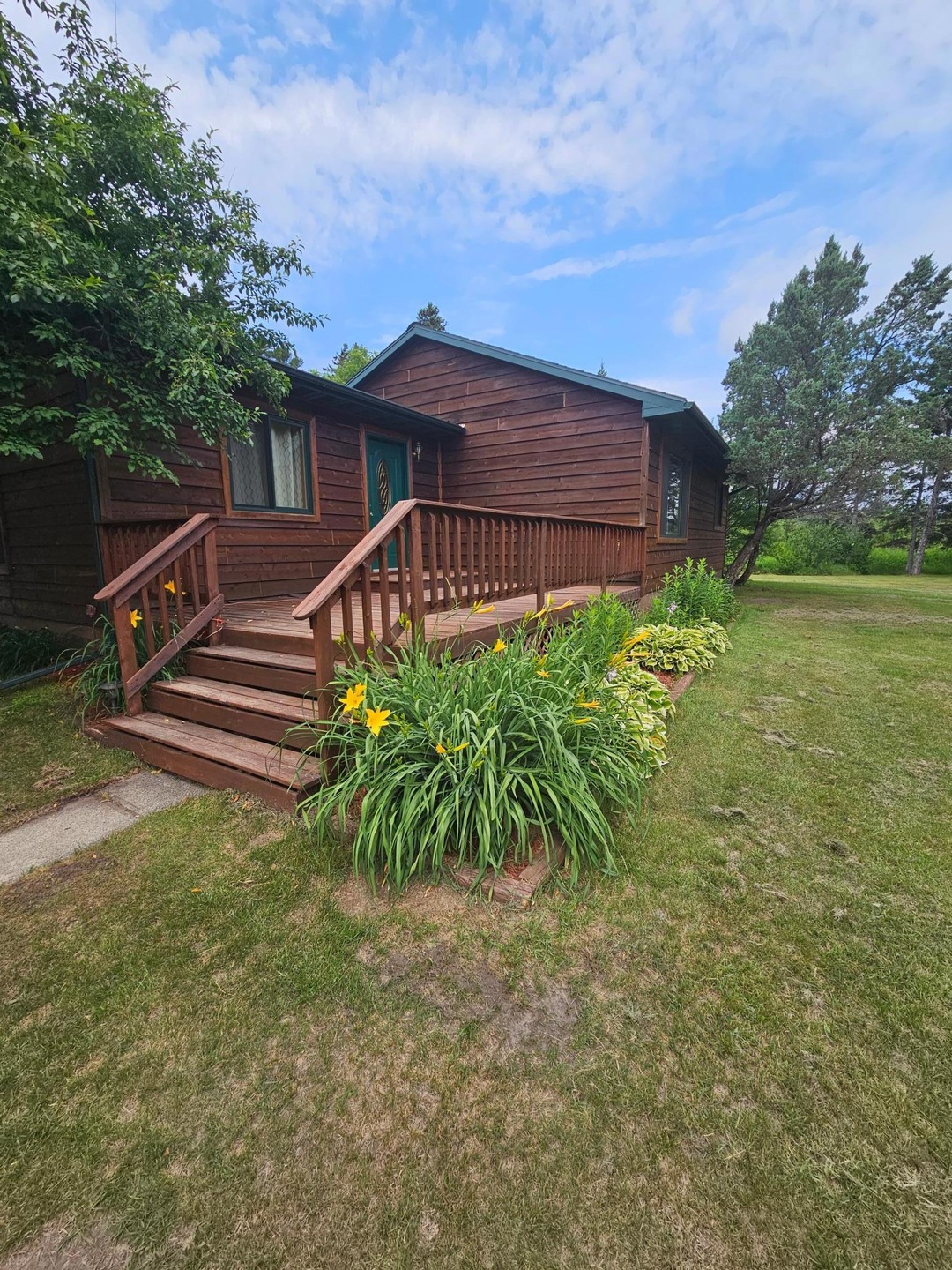 37627 Minnesota 313, Warroad, MN 56763