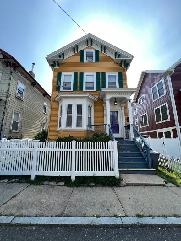 7 Elm St, Dorchester, MA 02122 - photo 1