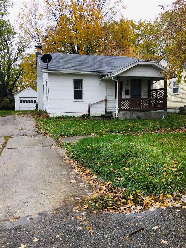 1221 Neubert Ave, Flint, MI 48507 - photo 1
