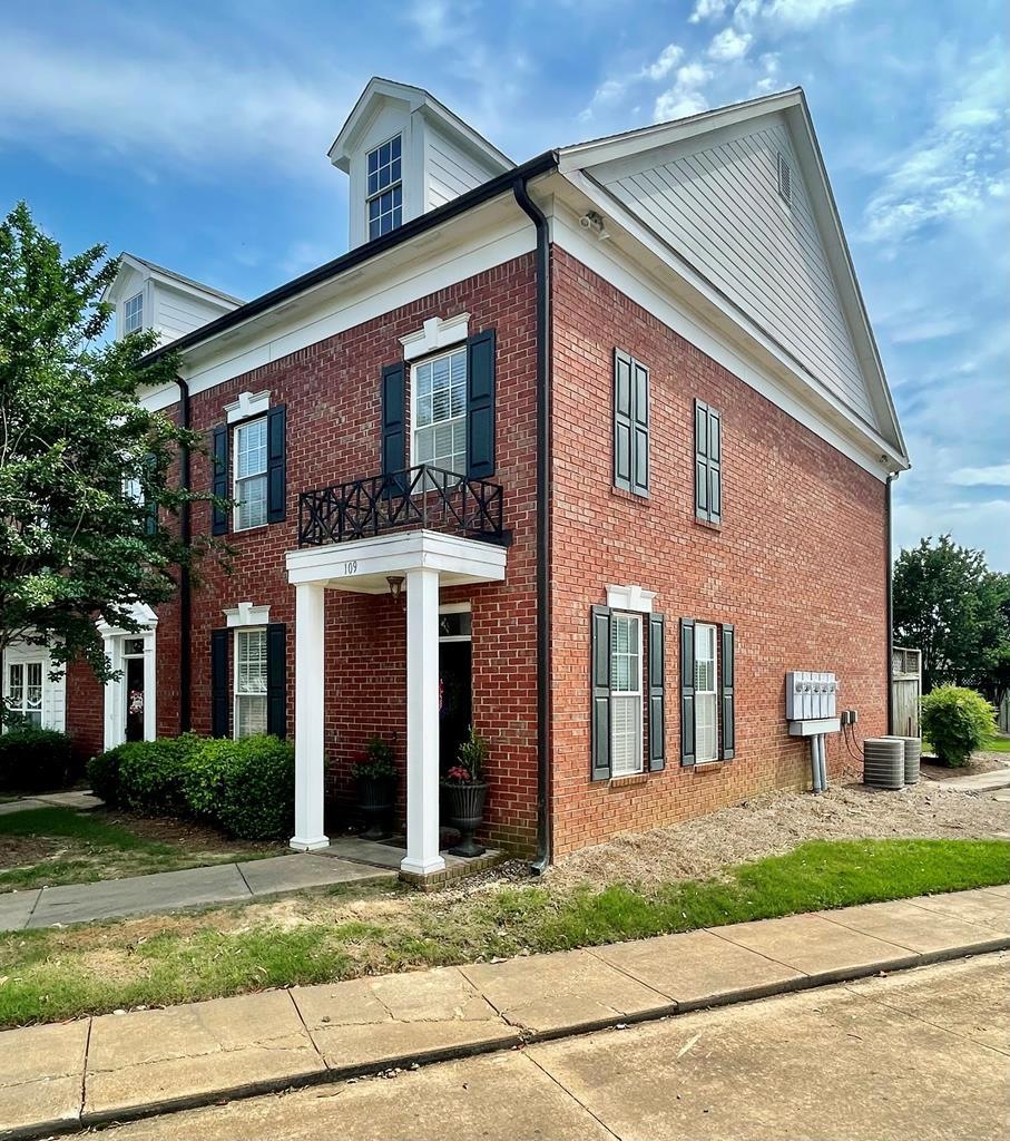 109 Pr 3085, Oxford, MS 38655 - photo 1