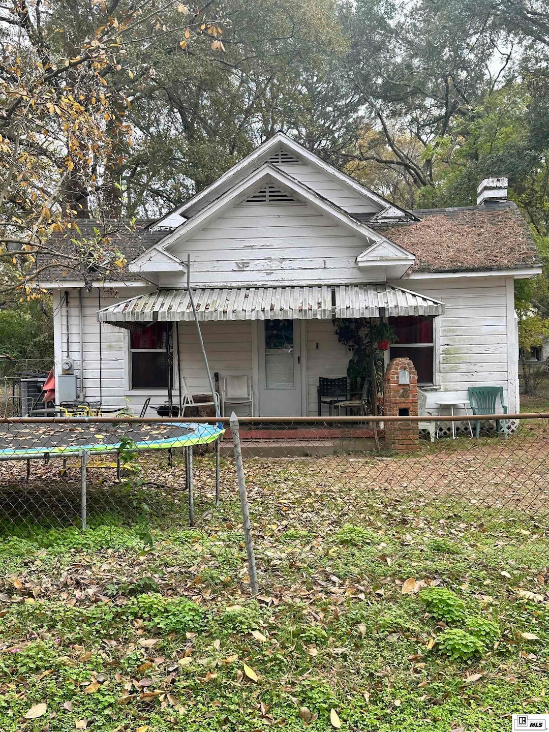Exterior photo of the house.