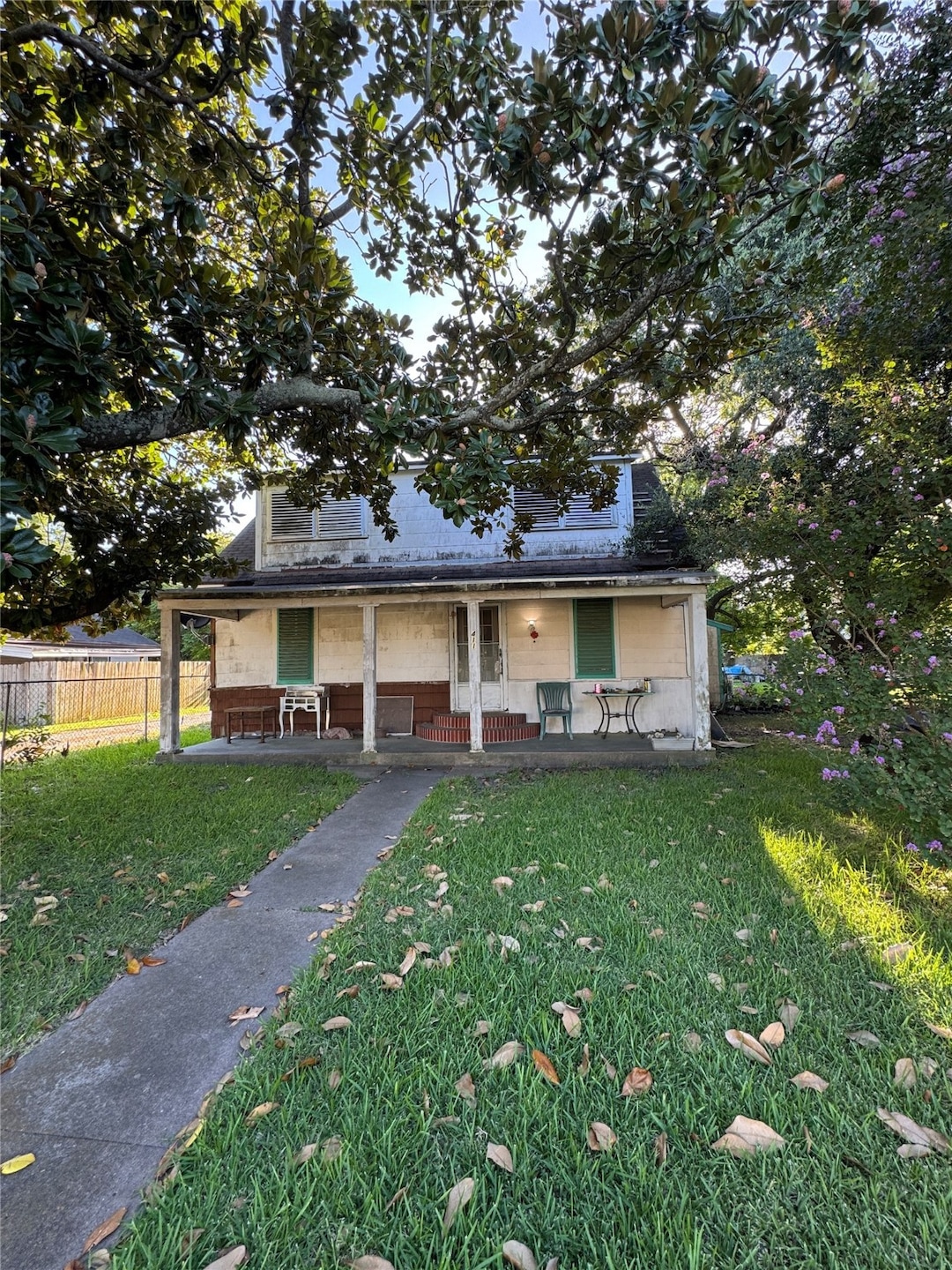 411 Martin Luther King jr Dr, La Marque, TX 77568 - photo 1