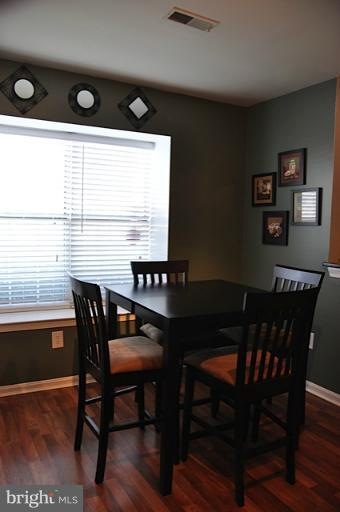 94 Saint Charles Square unit 94, Sterling, VA 20164 - photo 1