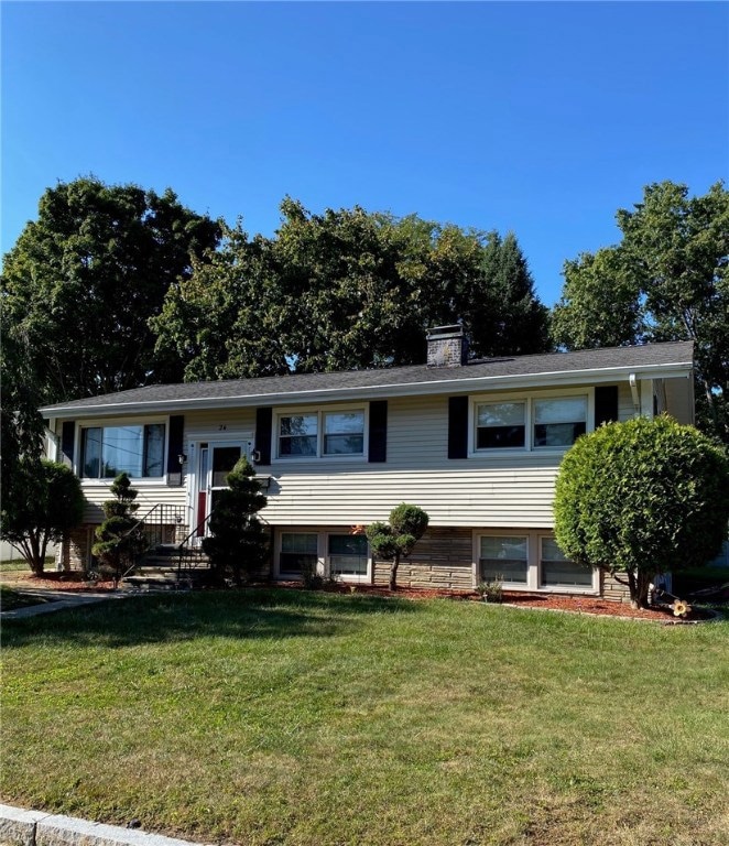 24 Wayne Rd, Woonsocket, RI 02895 - photo 1