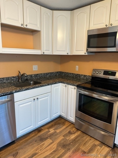 585 Park Rd unit 108, Waterbury, CT 06708 - photo 1