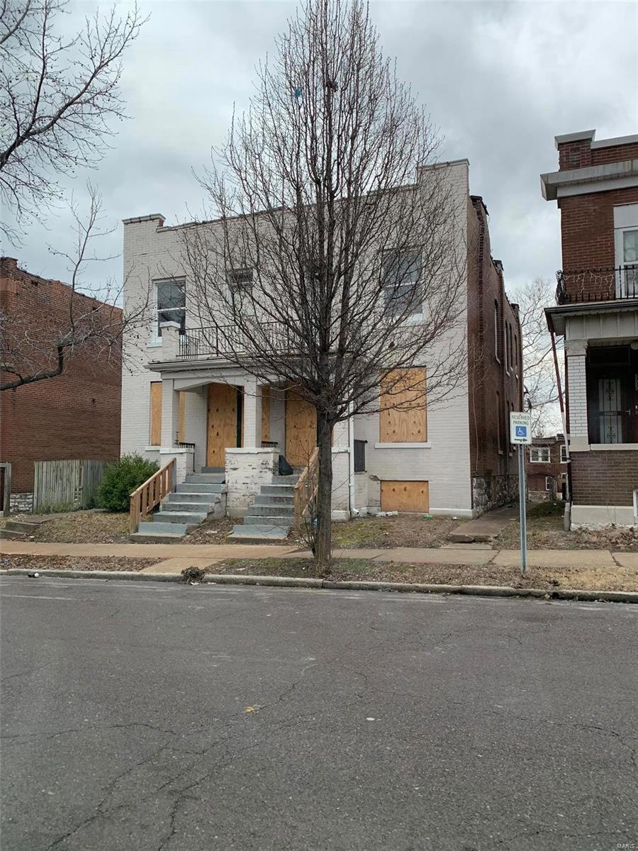 3726 S. Compton, 63118 - 4 family building