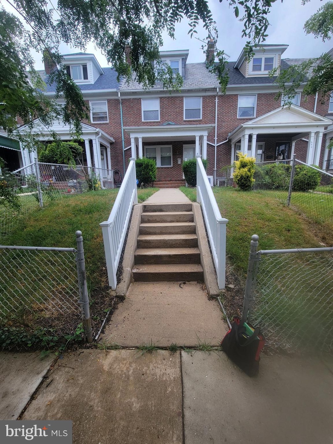 638 Wildwood Pkwy, Baltimore, MD 21229 - photo 1