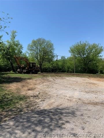 614 N 10th St, Sapulpa, OK 74066 - photo 1