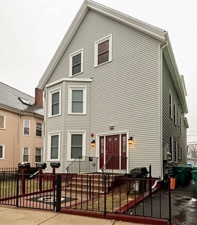 893 Western Ave unit 2, Lynn, MA 01905 - photo 1