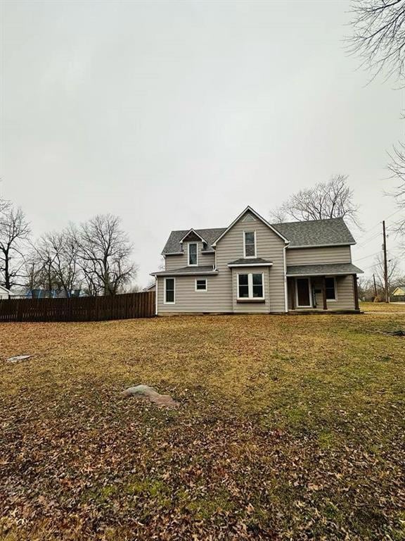 310 E Park St, Yates Center, KS 66783 - photo 1