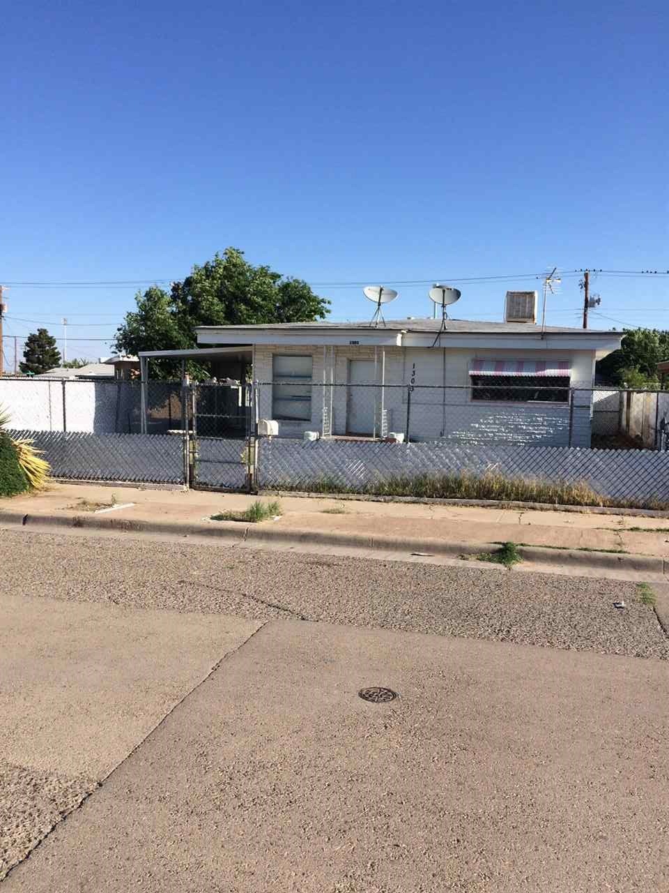 1303 Charlotte Ln, Alamogordo, NM 88310 - photo 1