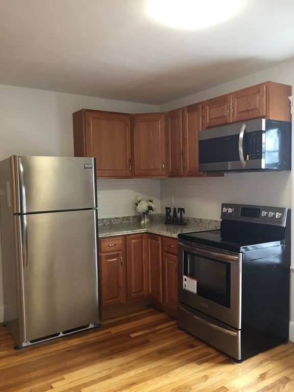 6 Quarry St unit 2, Quincy, MA 02169 - photo 1