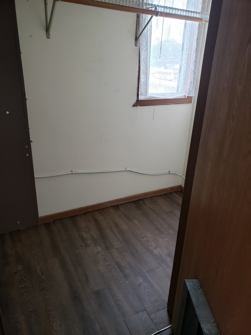 4170 Williamsburg Ct, Glenview, IL 60025 - photo 1