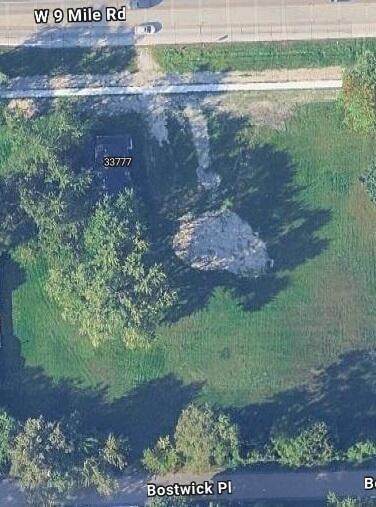 33777 W 9 Mile Rd, Farmington, MI 48335 - photo 1