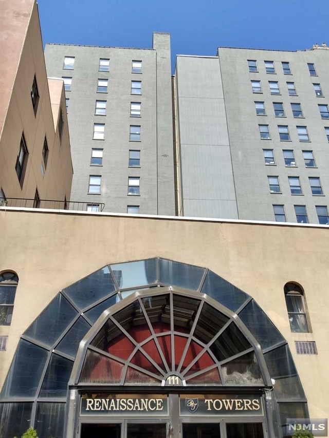 111 Mulberry St unit 3L, Newark, NJ 07102 - photo 1