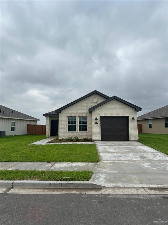 904 W Yellow Bells St, Edinburg, TX 78541 - photo 1