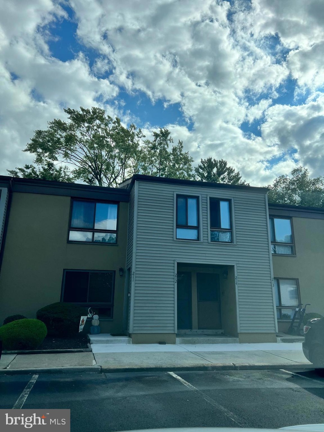 212 James Ct unit 212, Marlton, NJ 08053 - photo 1