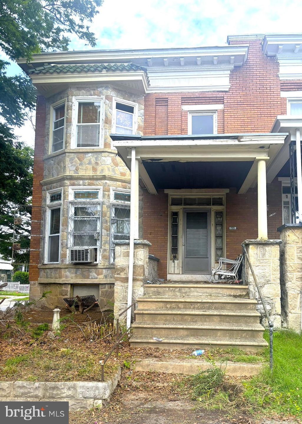 Sold $100,000 • Co-Listing Agent