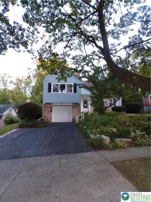 2440 W Livingston St unit 2444, Allentown, PA 18104 - photo 1