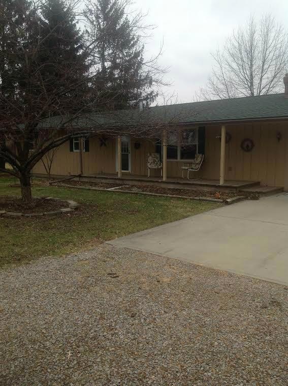 422 Deer Trail Dr, Thornville, OH 43076 - photo 1