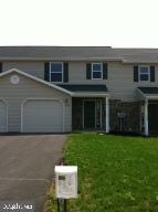 608 Sunflower St, New Holland, PA 17557 - photo 1