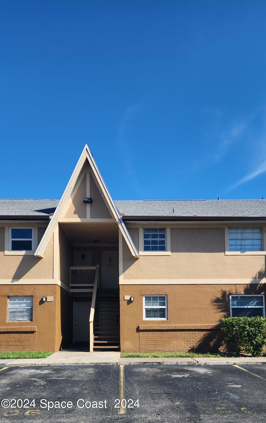 104 Preston Ln, Melbourne, FL 32935 - photo 1