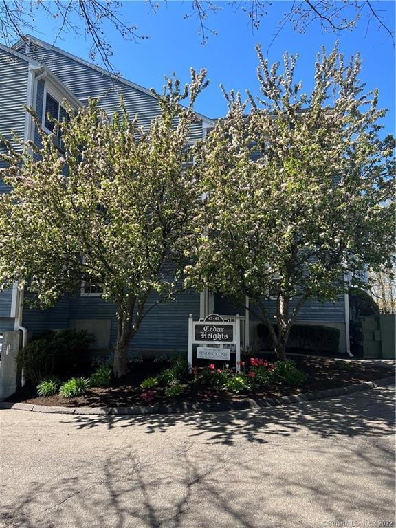 47 Cedar St unit 5, Norwalk, CT 06854 - photo 1