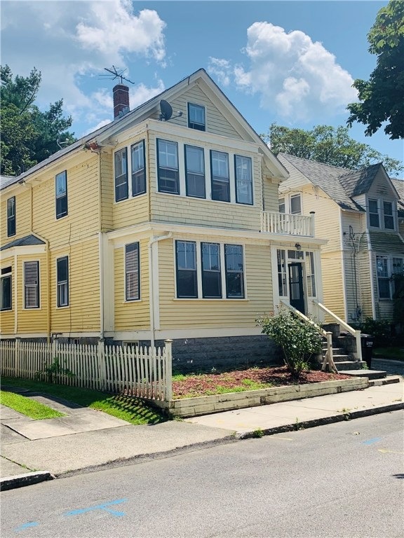 16 Vaughan Ave, Newport, RI 02840 - photo 1