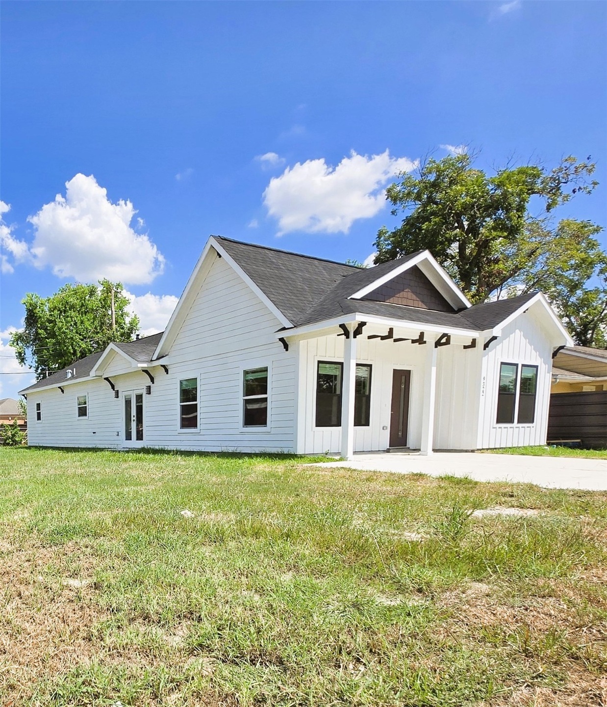 9322 Highlawn St, Houston, TX 77022 - photo 1