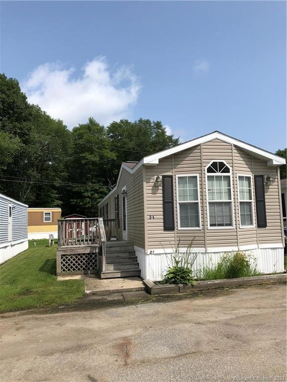 21 Woodland Dr, Waterford, CT 06385 - photo 1